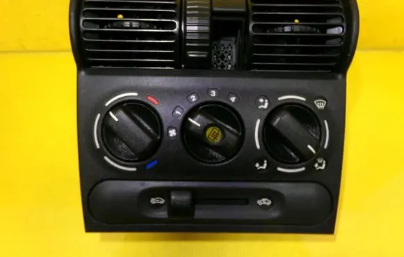 Opel Corsa B Climate control unit 1905871 90386821
