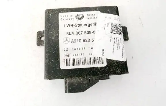 Mercedes-Benz E W210 Light module LCM a2108206426 5la007508-03