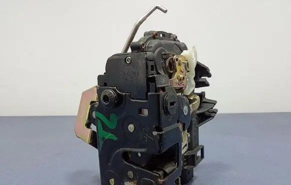 Audi A4 S4 B6 8E 8H Rear door lock