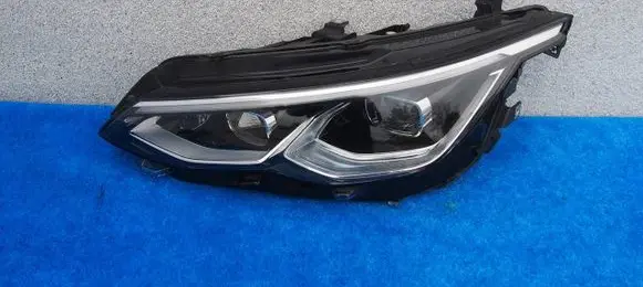 Volkswagen Golf VIII Headlight/headlamp 5H1941035J