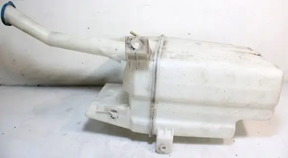 Windshield washer fluid reservoir/tank