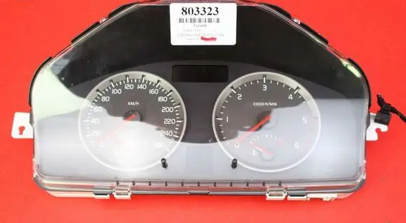 Volvo V50 Speedometer (instrument cluster) 30728645