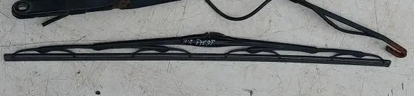 Iveco Daily 4th gen Windshield/front glass wiper blade 180005697B