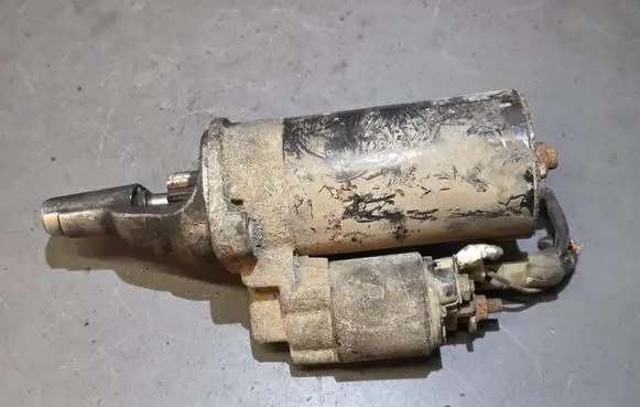 Audi A4 S4 B5 8D Starter motor 059911023H
