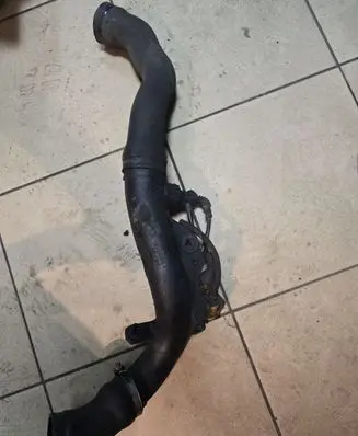 Audi 80 90 S2 B4 Intercooler hose/pipe 028145840