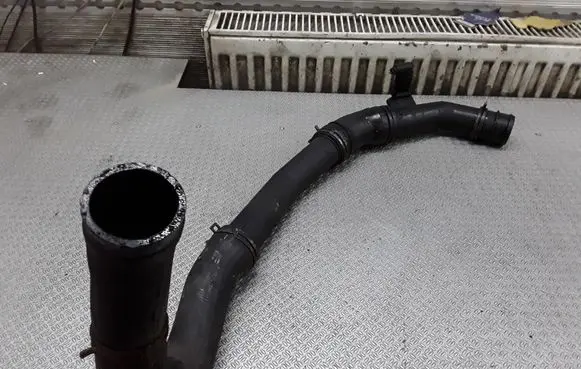 Ford Galaxy Intercooler hose/pipe 7M3145957C