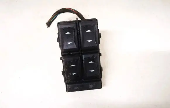 Ford Mondeo Mk III Electric window control switch 1s7t14a132be