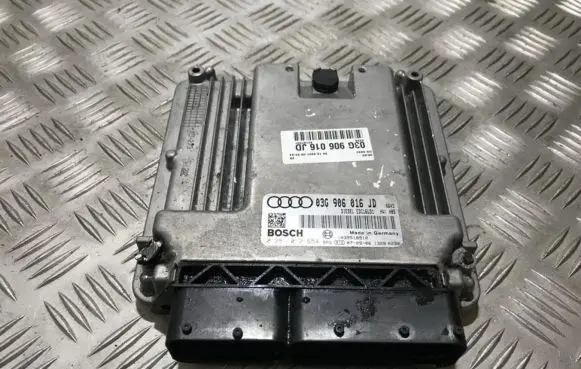 Audi A4 S4 B7 8E 8H Engine control unit/module 03g906016jd 0281012654