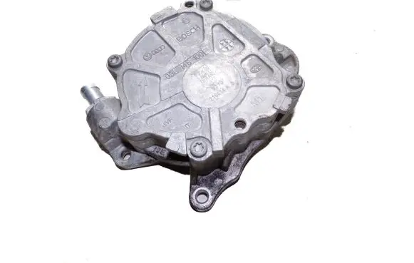 Volkswagen Caddy Vacuum pump 03L145100F