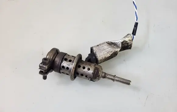 Peugeot 308 AdBlue injector 9801187080