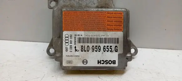 Audi A3 S3 8L Airbag control unit/module 8L0959655G 0285001352