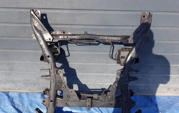 BMW X5 E70 Front subframe P678546703BHY T8214227 P678546703