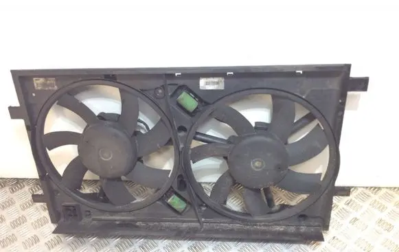 Opel Insignia A Radiator cooling fan shroud 13241739 13223018