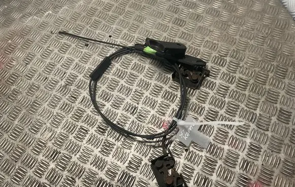 BMW X3 E83 Engine bonnet/hood lock/catch