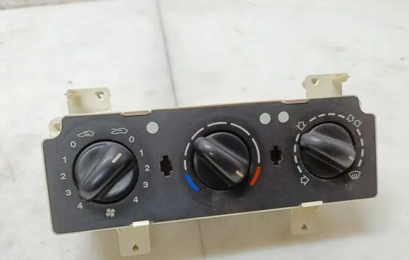 Citroen Xsara Picasso Climate control unit 810621263F