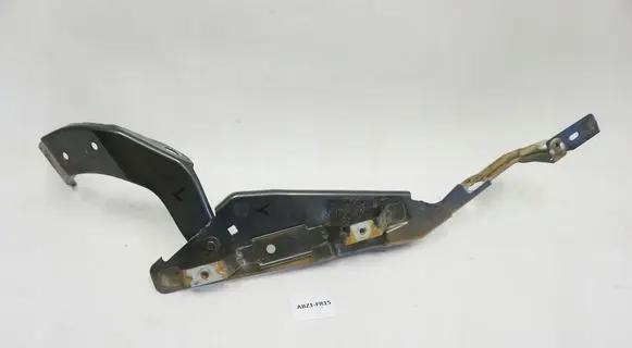 Citroen C4 Grand Picasso Fender mounting bracket