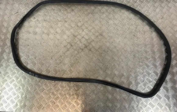 Jeep Cherokee Front door rubber seal