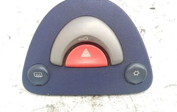 Smart ForTwo I Hazard light switch