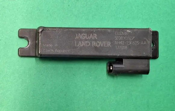 Jaguar XF Keyless system antenna 5E08X0127 17018