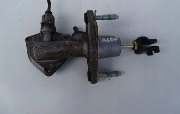 Honda Accord Clutch master cylinder BRAK11AZ