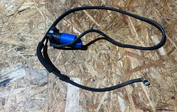 Land Rover Range Rover Velar Windscreen/windshield washer pump AV6113K082AA E23VB