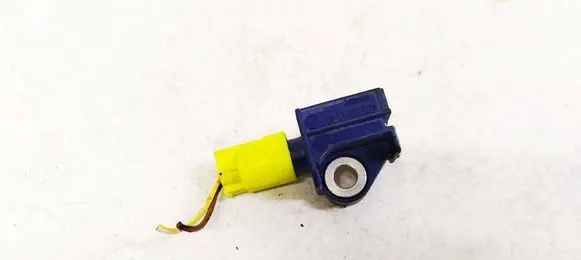 Mercedes-Benz C AMG W204 Airbag deployment crash/impact sensor AQ2128204926 5WK43872