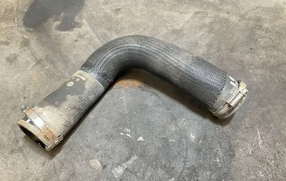 Intercooler hose/pipe
