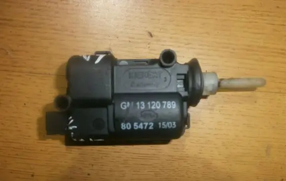 Opel Zafira A Central locking motor 13120789