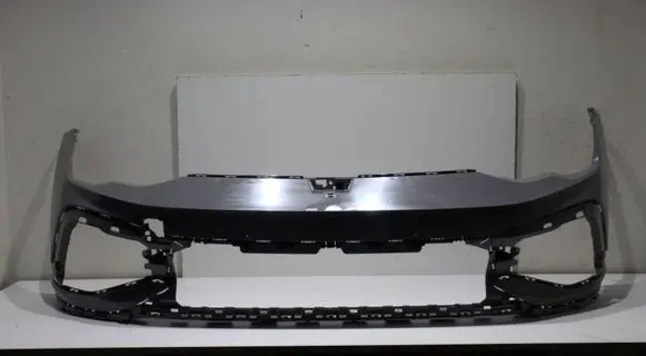 Volkswagen Golf VIII Front bumper 7H0807221D 1155D302360