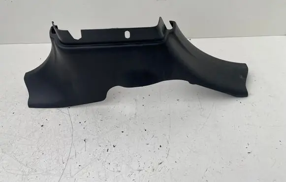 Land Rover Range Rover Sport L494 (B) pillar trim (bottom) CPLA31057A