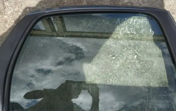 Citroen C3 Rear door window glass