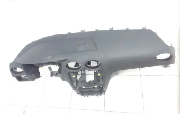 Ford Focus Dashboard 4M51A04320 6M51A042B84AB