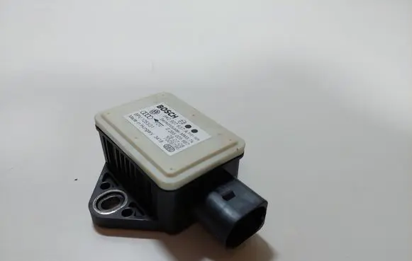 Audi A4 S4 B8 8K ESP acceleration yaw rate sensor 8K0907637A