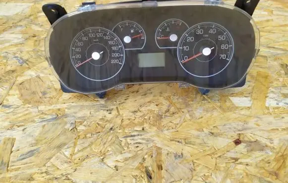 Fiat Grande Punto Speedometer (instrument cluster) 6974655