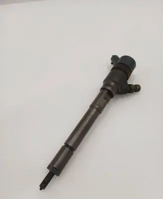 Fuel injector