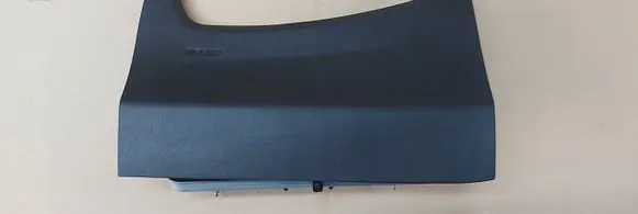 Knee airbag