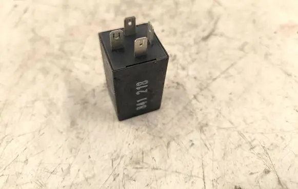 Audi A4 S4 B5 8D Other relay 4D0907131 D11301