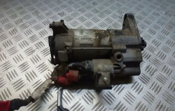 Jaguar XF X250 Starter motor 8W8311001BB