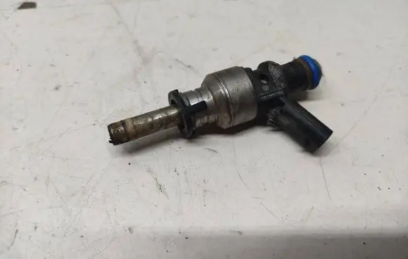 Audi A8 S8 D4 4H Fuel injector 1079036G