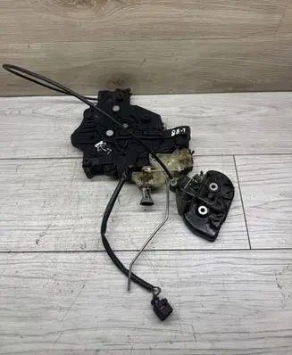 Volkswagen Caddy Sliding door lock 2K0843603 7H0843603