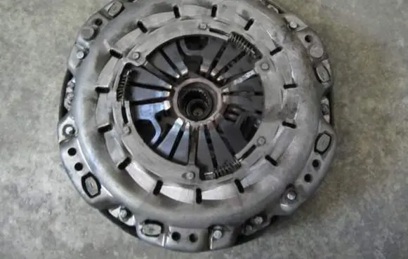 Mercedes-Benz Vito Viano W639 Flywheel A0212501201
