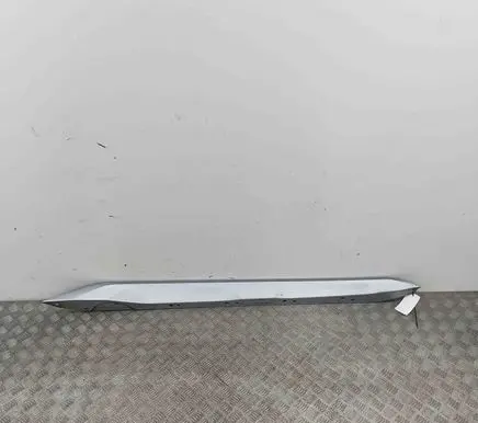 BMW iX1 Side skirt rear trim 5A01684