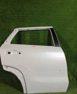 Suzuki SX4 S-Cross Rear door
