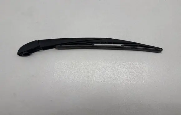 Chrysler Pacifica Rear wiper blade 069616