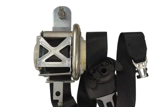 Tesla Model S Rear seatbelt 209302 7338011755 107927503D