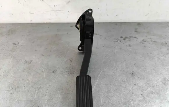 Land Rover Discovery Sport Accelerator throttle pedal LR159563 LR113867