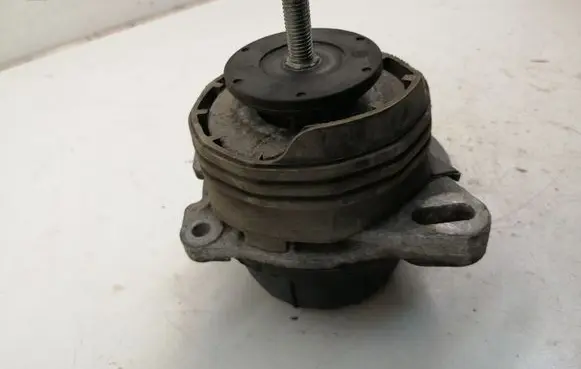 Ford Transit Engine mount bracket 4C116A002AD