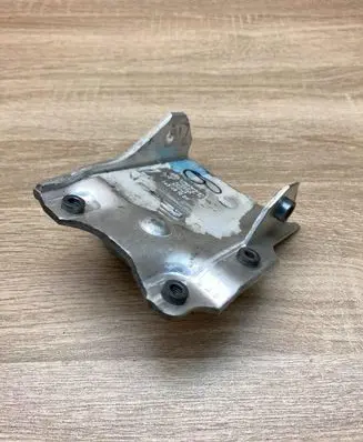 BMW 5 F10 F11 Radiator mount bracket 7186513 74314910