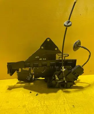 Ford C-MAX I Front door lock