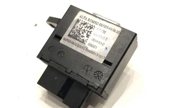 Alfa Romeo Stelvio USB socket connector 505493820